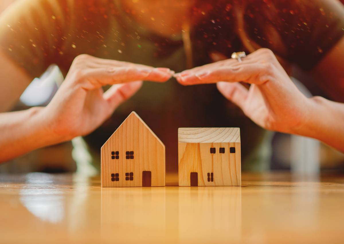 Debt consolidation mortgage broker melbourne reviewing credit card and personal loan consolidation into home loan